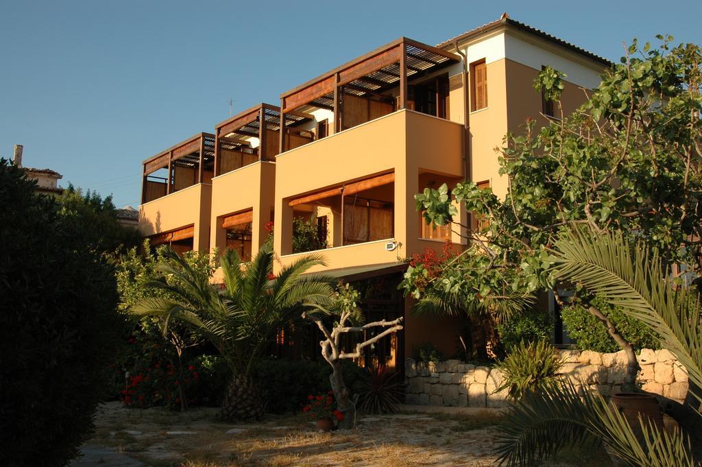 Rastoni Hotel Aegina Luaran gambar